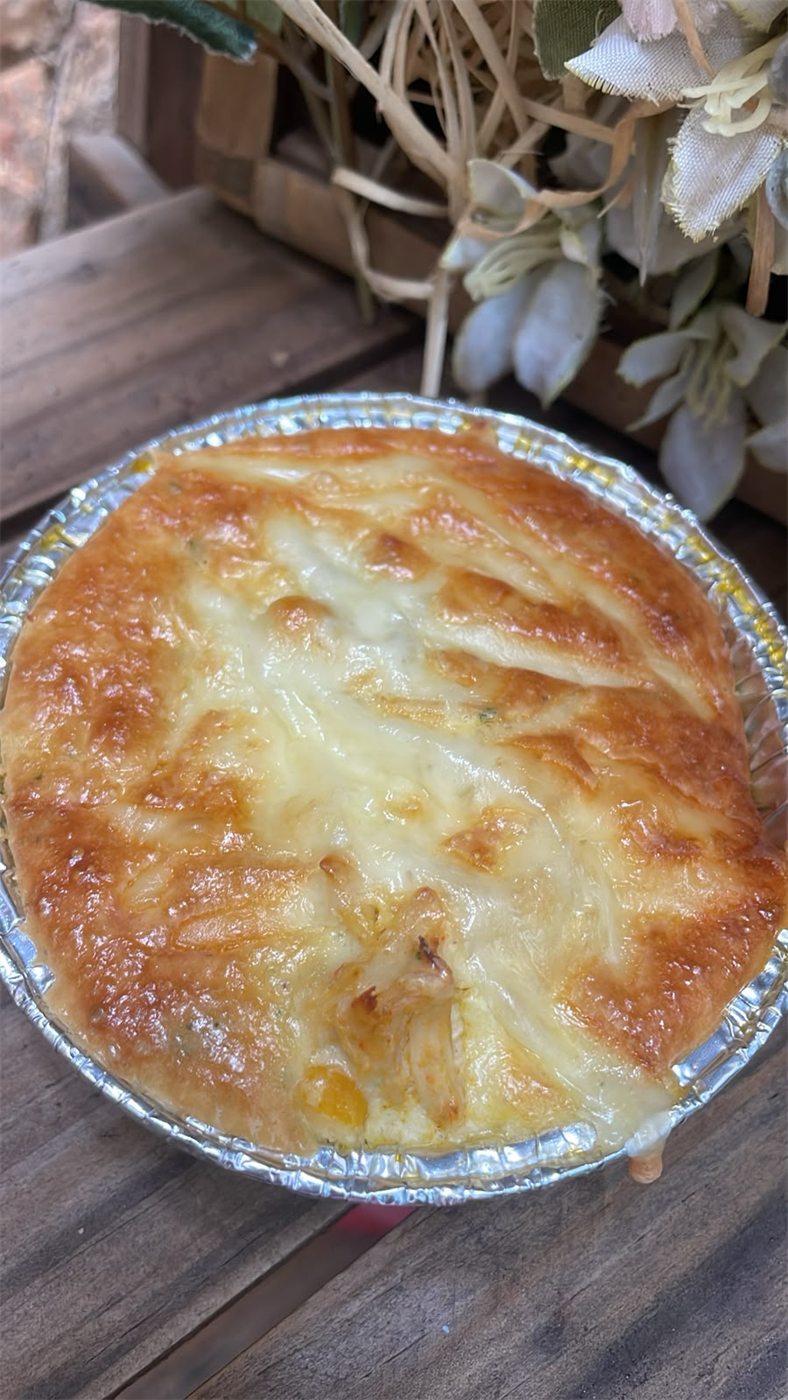 Torta salgada gratinada em forma individual